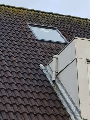 Dakraam geplaatst voor een klant