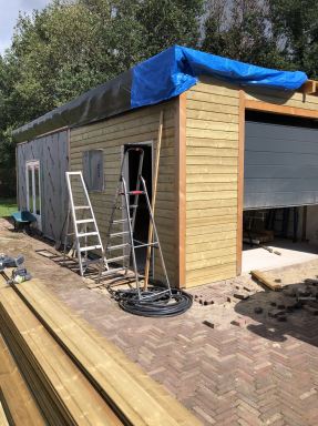 Aanbouw schuur met garage Regio Langenboom