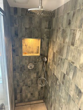 Een moderne badkamerrenovatie in Dongen