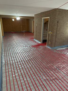 Volledige renovatie woning (woonkamer-badkamer - slaapkamers) inclusief plaatsen aanbouw in Oosterhout