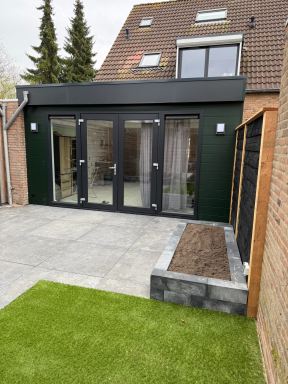 Volledige renovatie woning (woonkamer-badkamer - slaapkamers) inclusief plaatsen aanbouw in Oosterhout