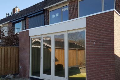 Aanbouw plaatsen