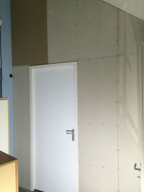 Plaatsen tussenwand in Almere