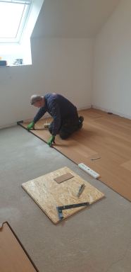 Vakman in actie 
Zolder renovatie te Belsele