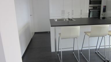 Na renovatie salon en eetkamer