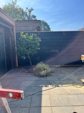 Schutting opnieuw bekleed in ’s-Heerenberg