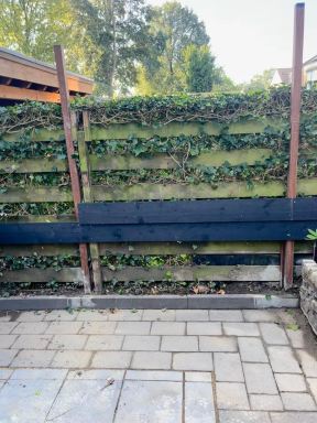 Schutting opnieuw bekleed in ’s-Heerenberg