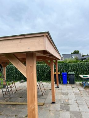 Carport van douglashout voor een klant te Ulft