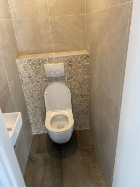 Badkamer en toilet renovatie in Dronten