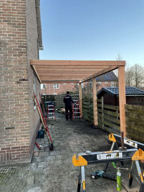 Douglas Carport Assen