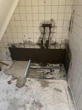 Badkamer Assen
Muur aansmeren