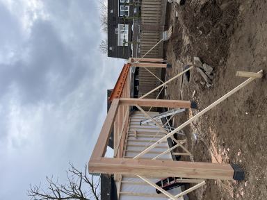 Overkapping 14 meter lang bij 4 meter diep in escharen