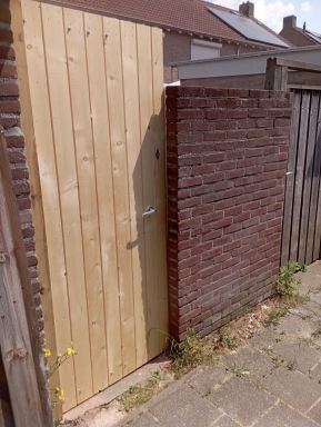 vervangen tuinpoort Oss: nieuwe poort