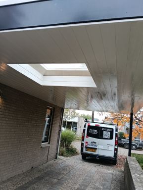s'-Hertogenbosch: aftimmering carport incl ledverlichting en aflakken