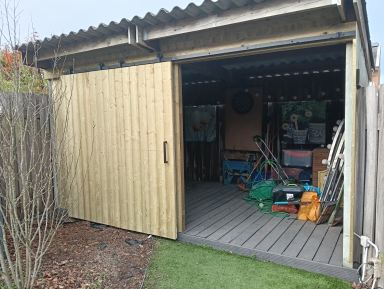 Grote Wielen: van veranda naar schuur met boeren Barnwood schuifdeur