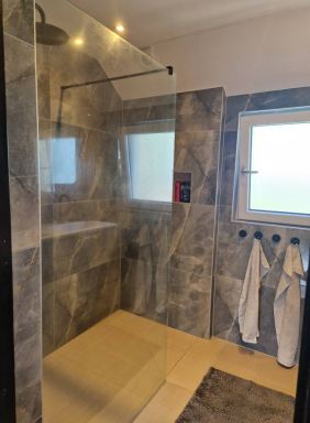Nieuwe badkamer in Leidschendam opgeleverd!
