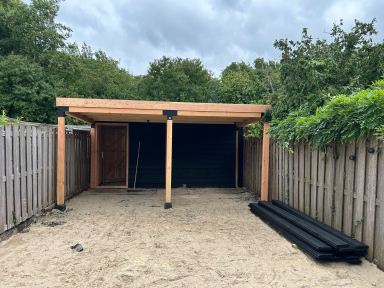 Een mooie schuur en overkapping mogen maken voor een klant in Purmerend in samenwerking met Peter Stroeven!