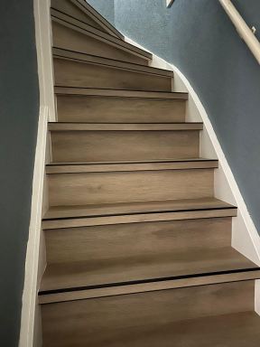 Een trap opnieuw mogen bekleden in Hoofddorp