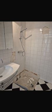 Douche cabine vervangen voor inloopdouche in Amsterdam.