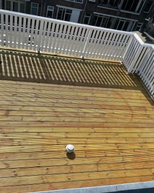 Dakterras gerealiseerd te Rotterdam