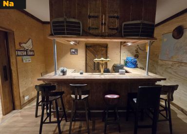 Barendrecht - Interieurbouw - Bar en Vergaderzaal