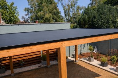 terrasoverkapping voorzien van epdm dakbedekking