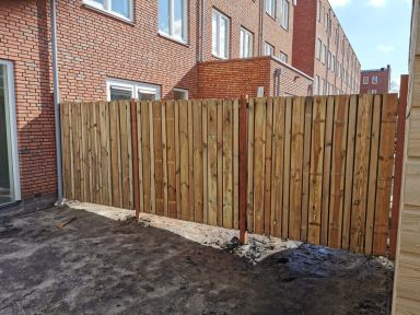 Schutting geplaatst voor een tevreden klant!