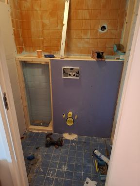Een mooie toiletrenovatie gerealiseerd